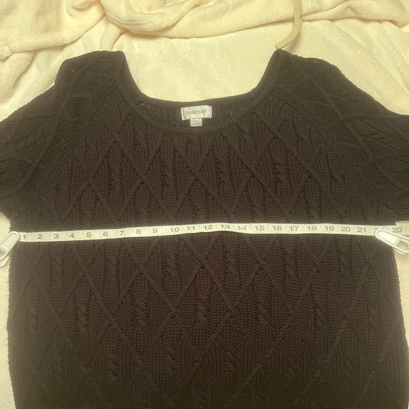 Black Sweater with Cable Knit Design - Picture 8 of 9